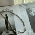Shangjie OEM Edelstahlkettenkette Halskette Personalisierte Halsketten Brief Anhänger Paare Halsketten